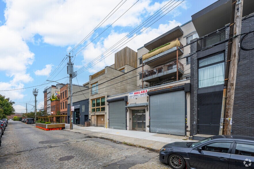 152 Beard St, Brooklyn, NY à louer - Photo de l’immeuble – Image 3 sur 4