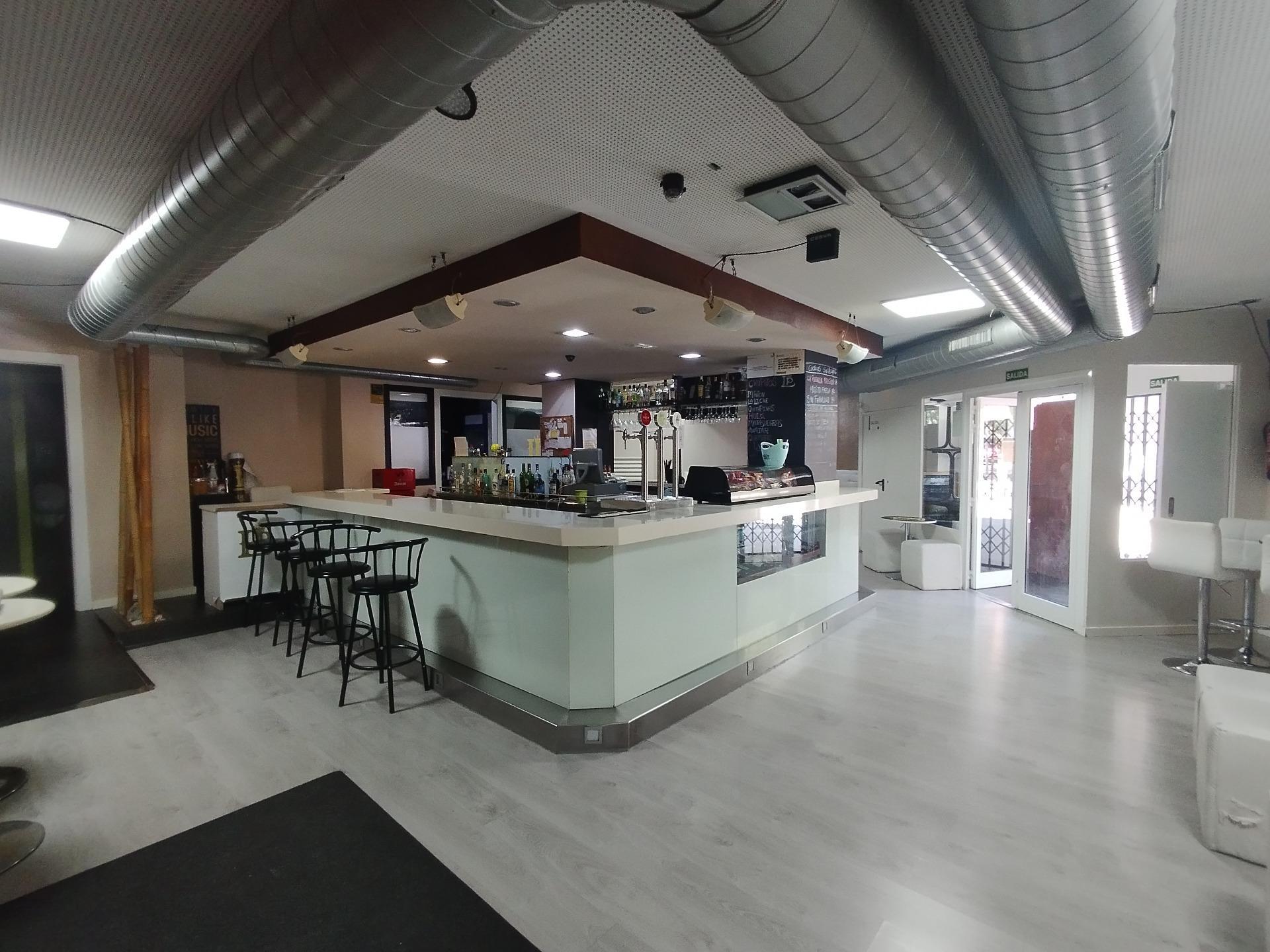 Local commercial dans Sant Boi de Llobregat, Barcelona à louer Photo intérieure– Image 1 sur 14