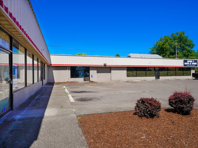 532 NW 3rd St, Corvallis, OR à louer - Photo de l’immeuble – Image 2 sur 16