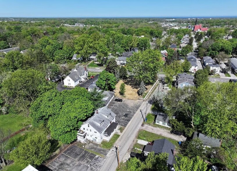 205 Mentor Ave, Painesville, OH à vendre - Photo de l’immeuble – Image 2 sur 11