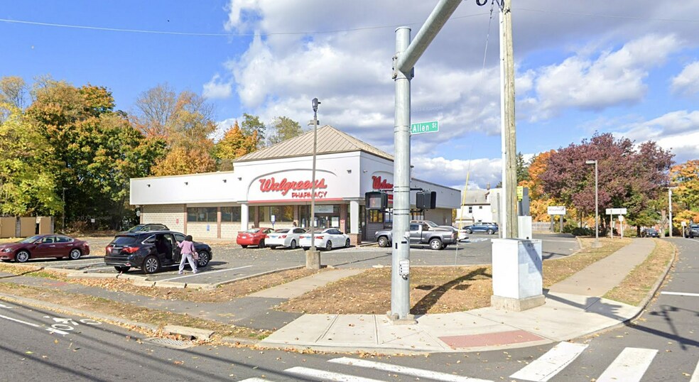 1350 Stanley St, New Britain, CT à louer - Photo de l’immeuble – Image 2 sur 5