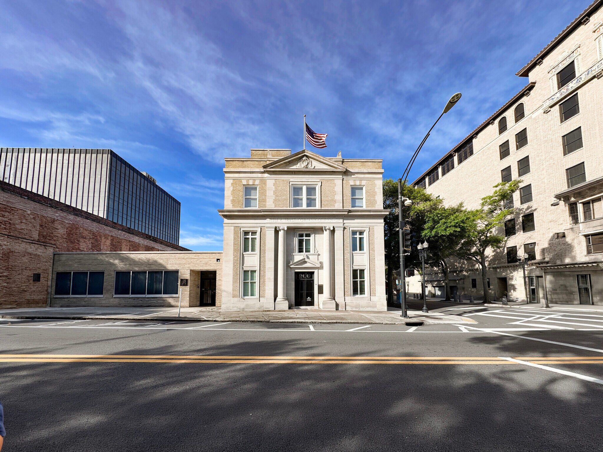 200 E Forsyth St, Jacksonville, FL à louer Photo de l’immeuble– Image 1 sur 10