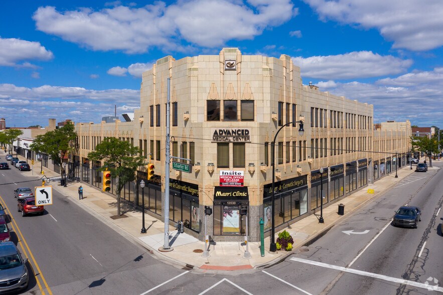 13530 Michigan Ave, Dearborn, MI à louer - Photo de l’immeuble – Image 2 sur 9