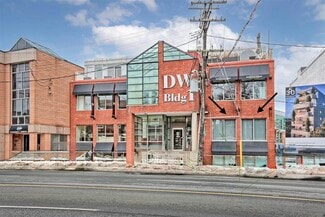 Plus de détails pour 354 Davenport Rd, Toronto, ON - Local commercial à louer