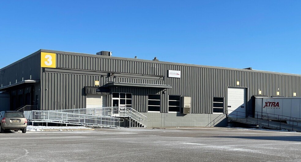 31774-31778 Enterprise Dr, Livonia, MI à louer - Photo de l’immeuble – Image 3 sur 21