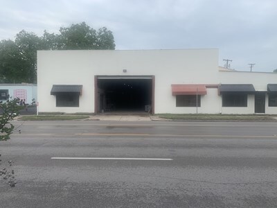2001 Franklin Ave, Waco, TX à louer - Photo de l’immeuble – Image 1 sur 28
