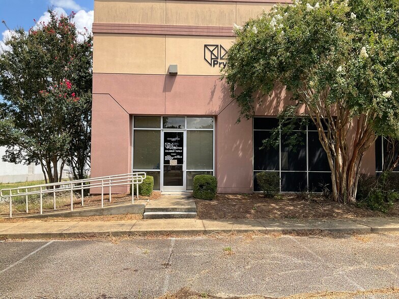 1150-F South Green Street St, Tupelo, MS à louer - Photo principale – Image 1 sur 4