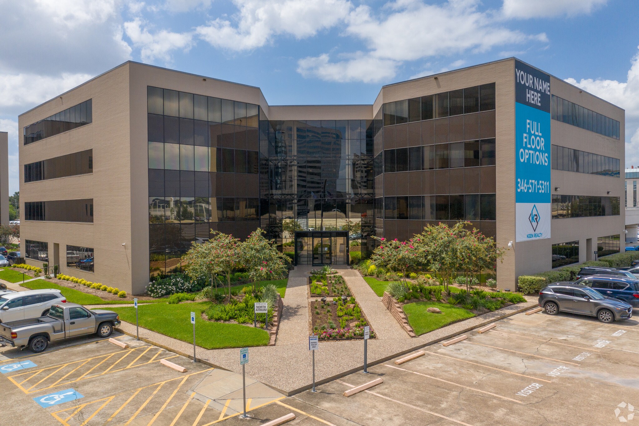 11777 Katy Fwy, Houston, TX à louer Photo de l’immeuble– Image 1 sur 2