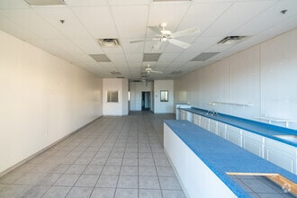 9201 W Peoria Ave, Peoria, AZ à louer Photo intérieure– Image 2 sur 2