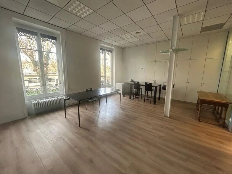 Bureau dans Lyon à vendre - Photo intérieure – Image 2 sur 8