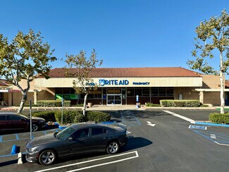 Plus de détails pour 387 E Avenida De Los Arboles, Thousand Oaks, CA - Local commercial à louer
