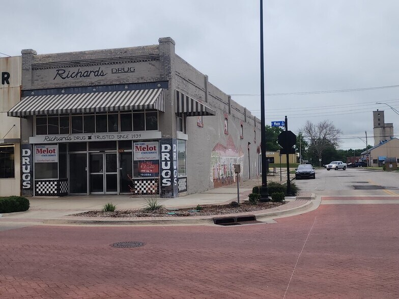 324 E Main St, Shawnee, OK à vendre - Photo de l’immeuble – Image 2 sur 7