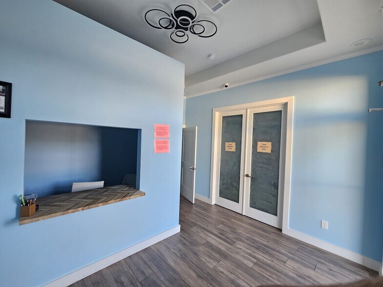 14547 Lake Business Dr, Conroe, TX à vendre - Photo de l’immeuble – Image 3 sur 16