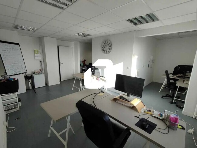 Plus de détails pour 40-42 Rue Gabriel Péri, Le Plessis-Bouchard - Bureau à louer