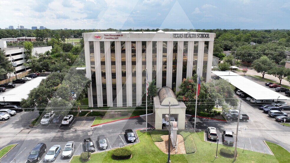 11511 Katy Fwy, Houston, TX à louer - Photo de l’immeuble – Image 2 sur 17