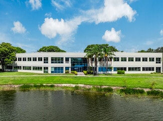 Plus de détails pour 5500 Village Blvd, West Palm Beach, FL - Bureau à vendre