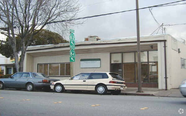 1526-1530 Main St, Redwood City, CA à louer - Photo de l’immeuble – Image 3 sur 6