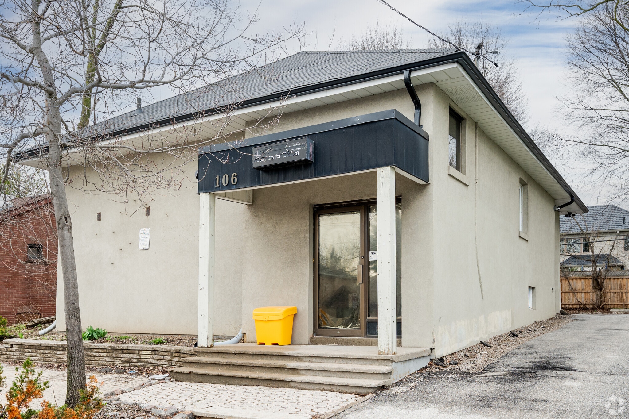 106 Sheppard Ave W, Toronto, ON à louer Photo principale– Image 1 sur 4