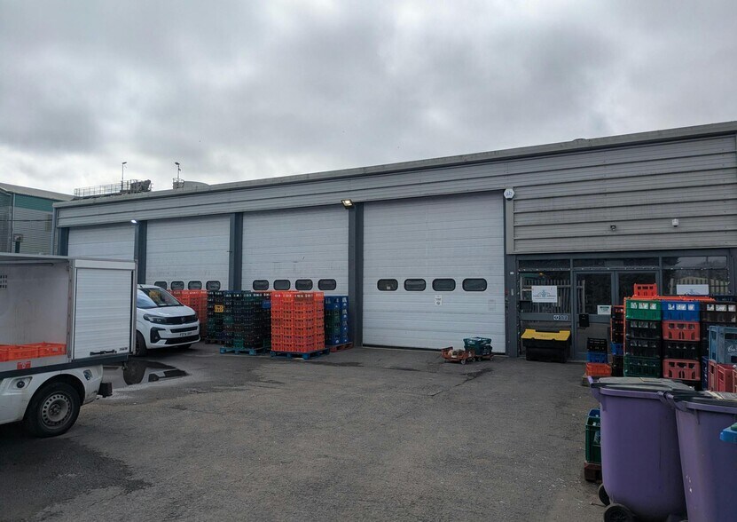 Unit 16 Westfield Rd, Guildford à louer - Photo de l’immeuble – Image 2 sur 5