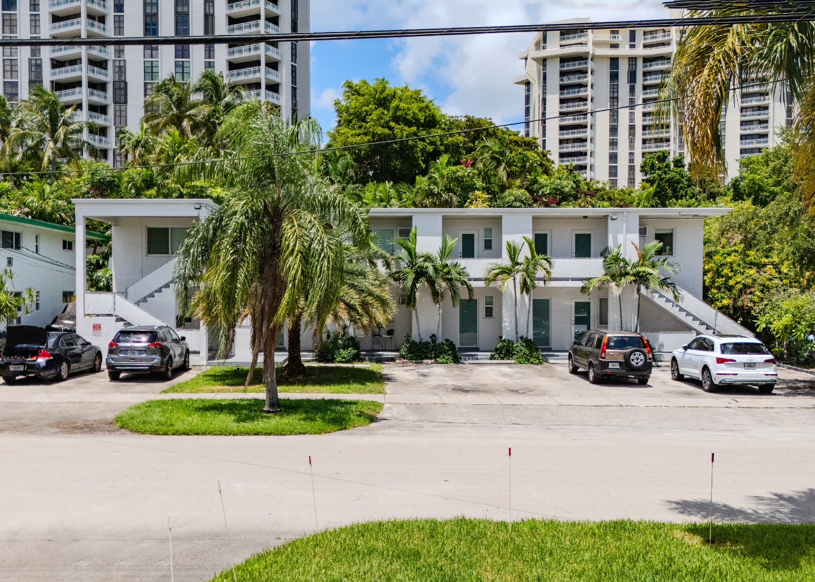 1385 NE 105th St, Miami Shores, FL à vendre Photo de l’immeuble– Image 1 sur 24