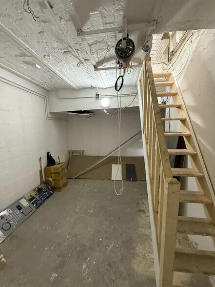 Local commercial dans Paris à louer - Photo intérieure – Image 3 sur 7