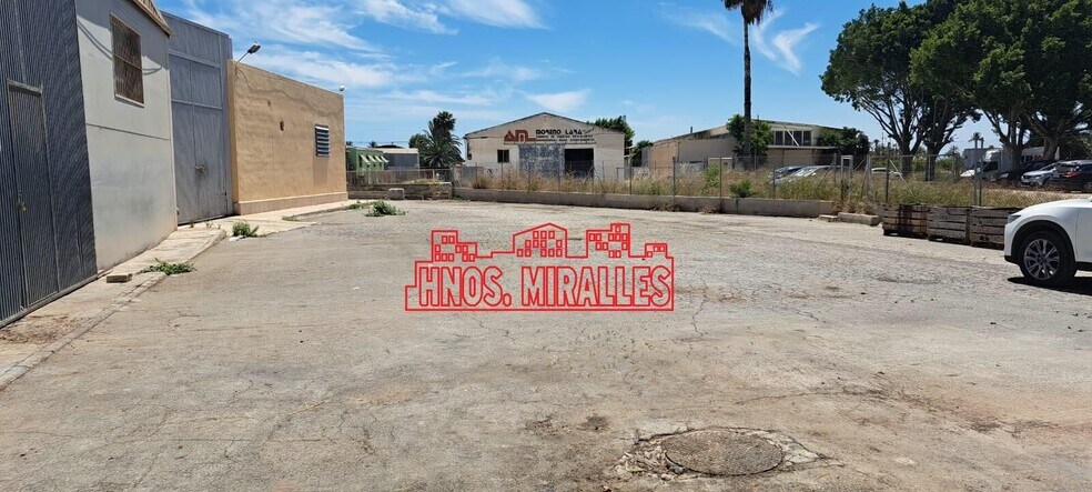 Industriel/Logistique dans Elche à louer - Photo de l’immeuble – Image 1 sur 15