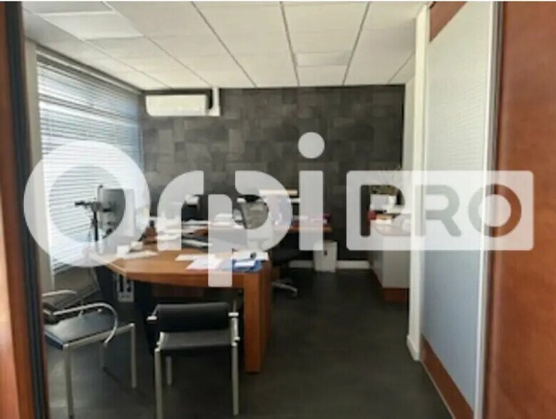 Bureau dans Villefranche-sur-Saône à vendre - Photo intérieure – Image 3 sur 6