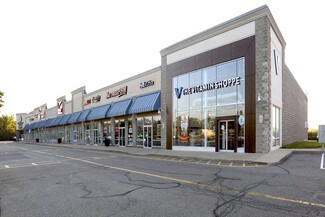 Plus de détails pour 84 Rt 17, East Rutherford, NJ - Local commercial à louer