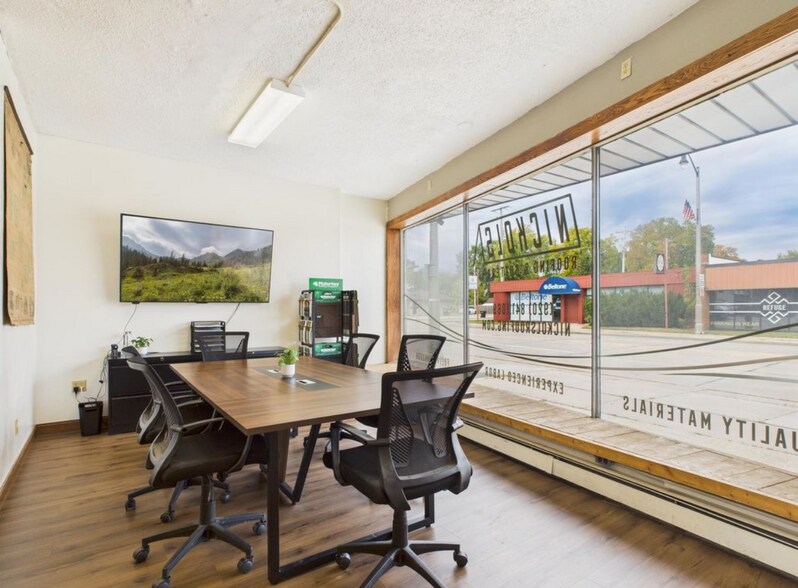 415 W Wisconsin Ave, Appleton, WI à vendre - Photo intérieure – Image 3 sur 12