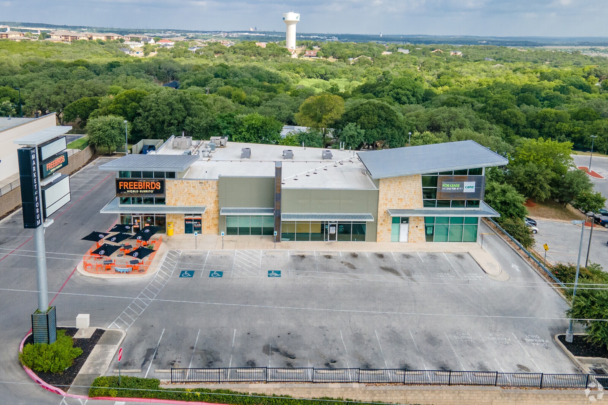 14975 Interstate 35 N, Selma, TX à louer Photo de l’immeuble– Image 1 sur 8