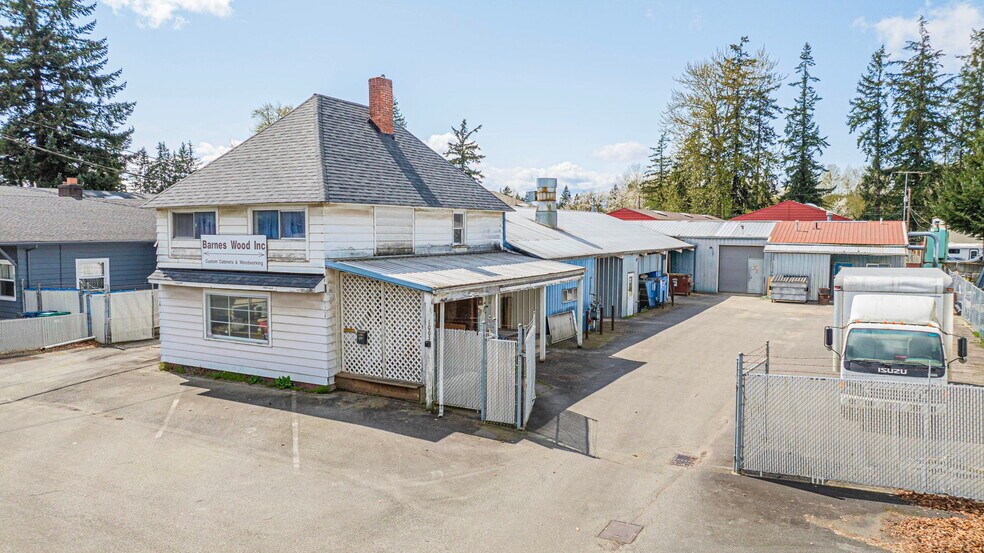 1063 Beach Ave, Marysville, WA à vendre - Photo de l’immeuble – Image 2 sur 42