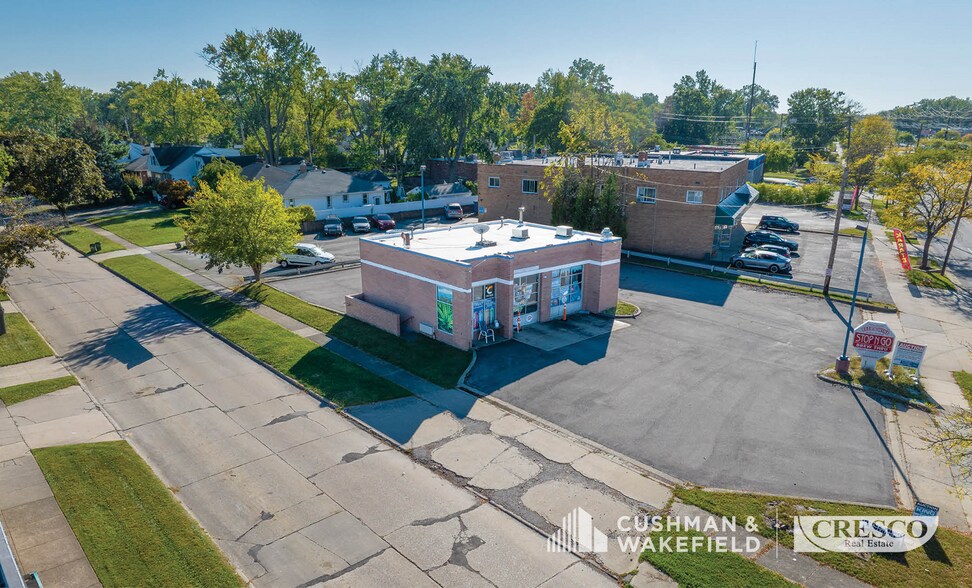 6505 Pearl Rd, Parma Heights, OH à vendre - Photo de l’immeuble – Image 3 sur 4