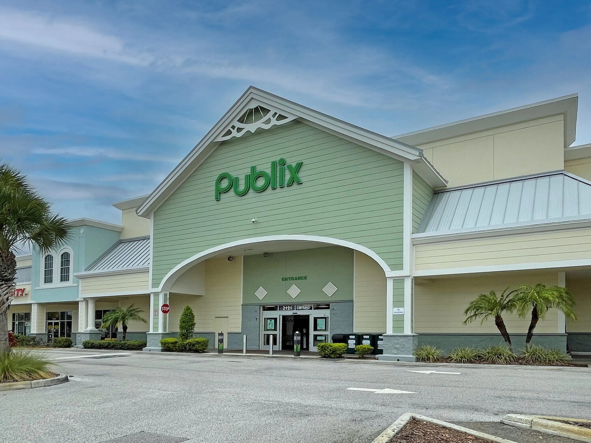 2081-2121 Collier Pky, Land O' Lakes, FL à louer Photo de l’immeuble– Image 1 sur 8