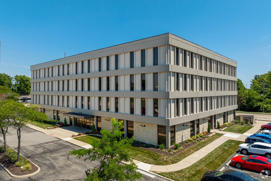 3901 W 86th St, Indianapolis, IN à louer - Photo de l’immeuble – Image 1 sur 41