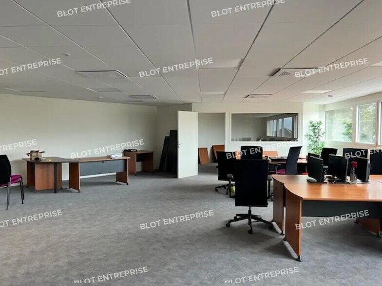 Bureau dans Plérin à louer - Photo intérieure – Image 2 sur 4