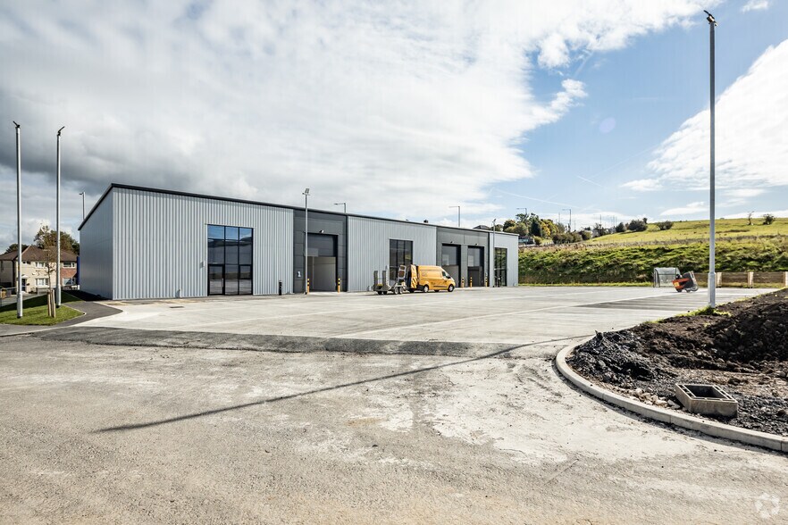 271 Rossendale Rd, Burnley à louer - Photo de l’immeuble – Image 2 sur 2