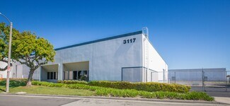 Plus de détails pour 3101 W MacArthur Blvd, Santa Ana, CA - Industriel/Logistique à louer