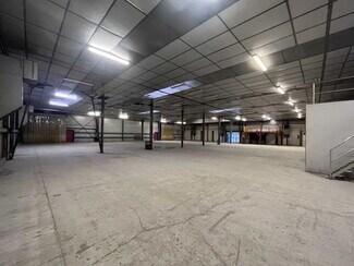 Plus de détails pour Bureau, Local d'activités à louer