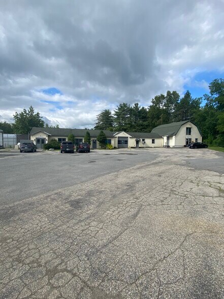 72-74 Black Mountain Rd, Brattleboro, VT à louer - Autre – Image 2 sur 10