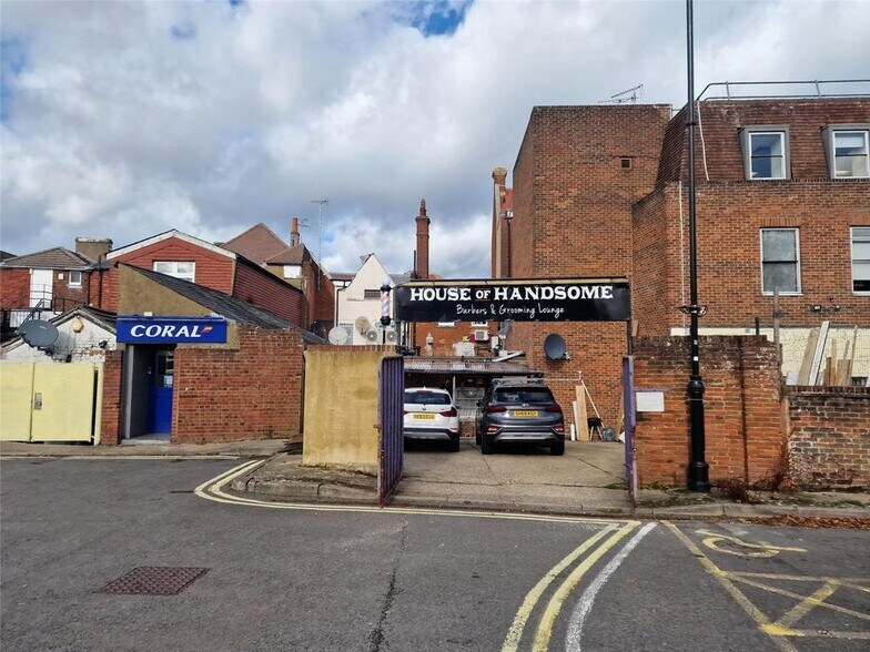 9 Market Pl, Basingstoke à vendre - Photo de l’immeuble – Image 3 sur 7