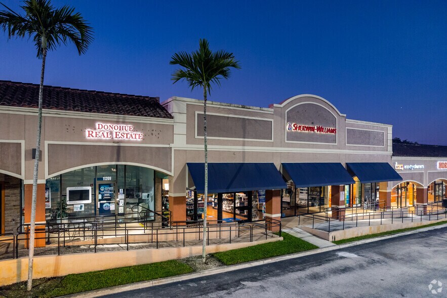 11201 US Highway 1, North Palm Beach, FL à louer - Photo de l’immeuble – Image 2 sur 4