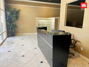 1125-1165 Lindero Canyon Rd, Westlake Village, CA à louer Photo intérieure– Image 2 sur 7