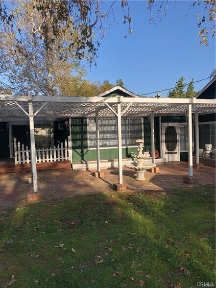 3475 Hillside Ave, Norco, CA à vendre - Photo de l’immeuble – Image 2 sur 20