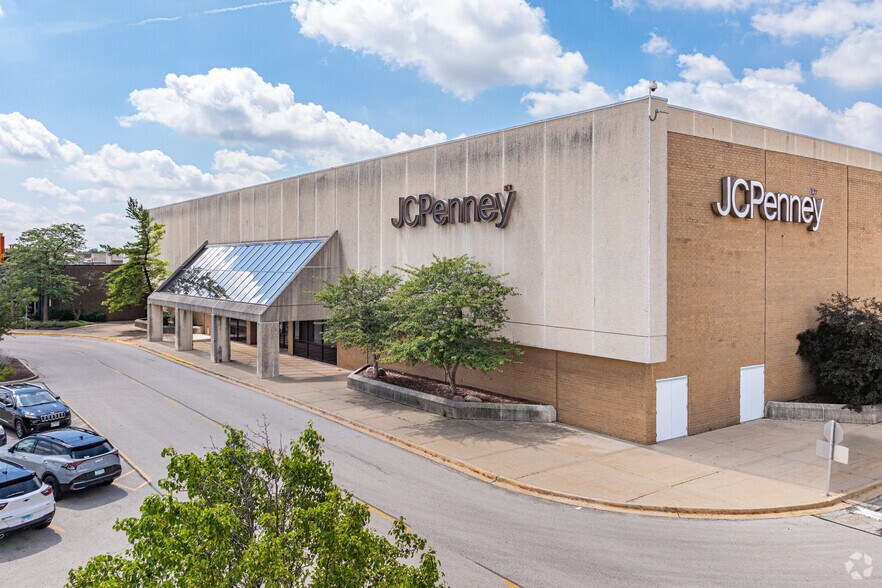 3340 Mall Loop Dr, Joliet, IL à vendre - Photo de l’immeuble – Image 2 sur 4