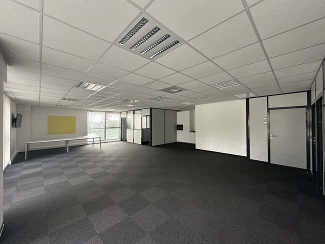 Plus de détails pour 375 Avenue Du Mistral, La Ciotat - Bureau à louer