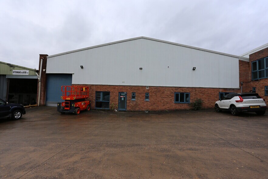1 Warneford Av, Ossett à louer - Photo de l’immeuble – Image 3 sur 3
