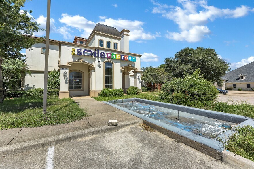 2628 Matlock Rd, Arlington, TX à vendre - Photo de l’immeuble – Image 3 sur 55