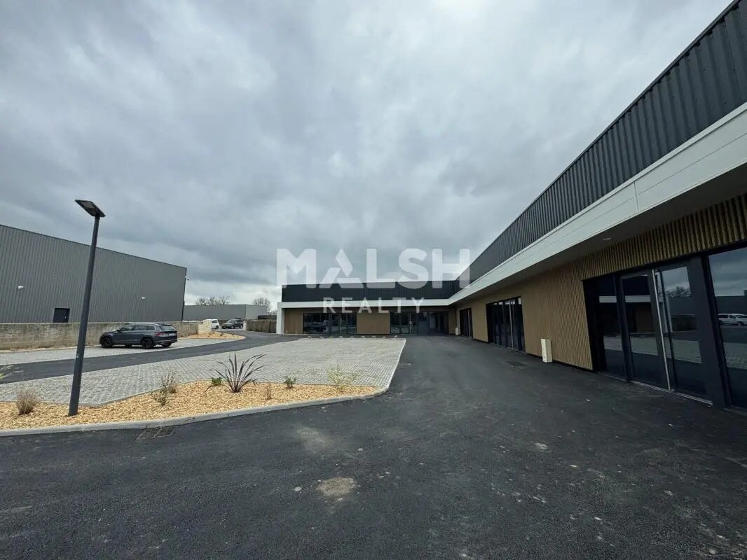 Local d’activités dans Andrézieux-Bouthéon à louer Photo de l’immeuble– Image 1 sur 5