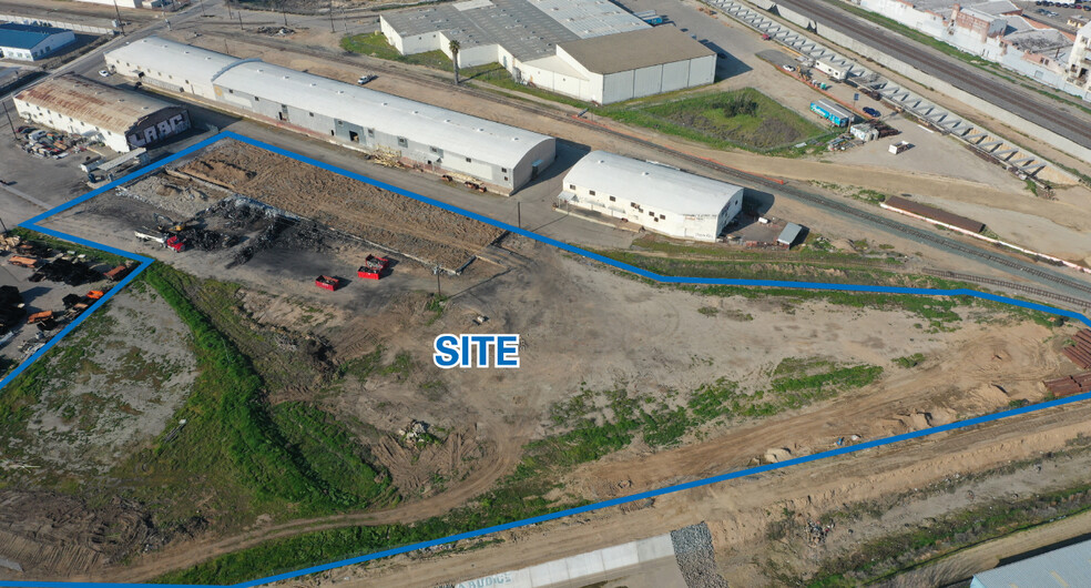 240 N Thorne Ave, Fresno, CA à louer - Aérien – Image 1 sur 1