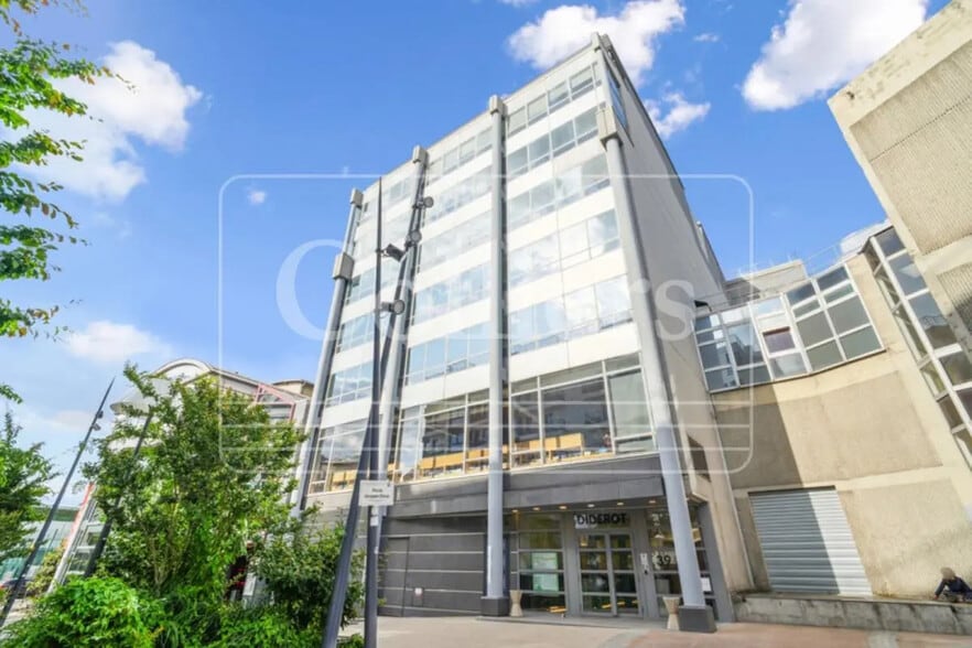 39 Rue Du Gouverneur Général Eboué, Issy-les-Moulineaux à louer - Photo de l’immeuble – Image 2 sur 2